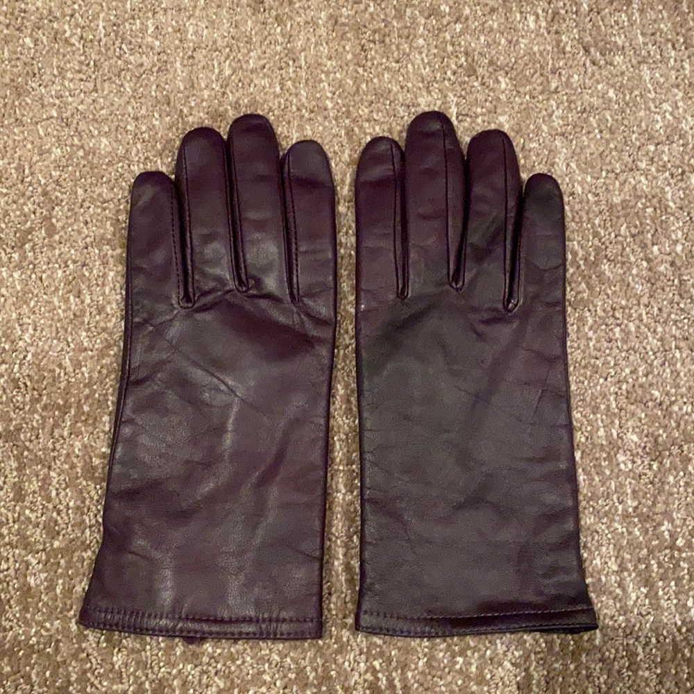Women’s gloves